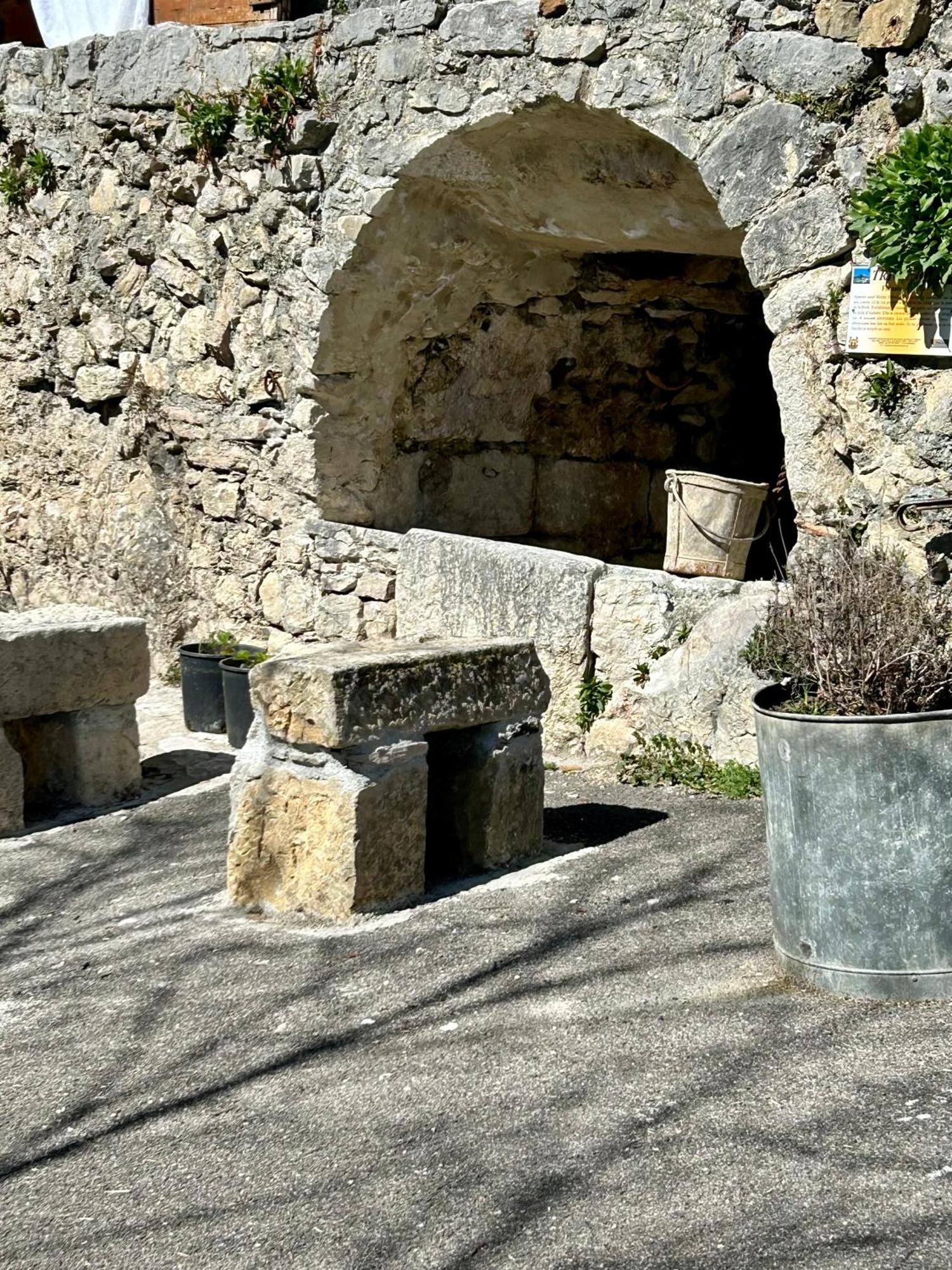 Appartamento La Calade Trigance Esterno foto
